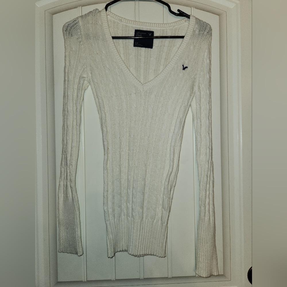 American Eagle sweater